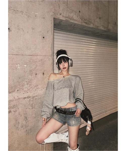 Ritzy(リッツィー)の「オフショルダー スウェット(Tシャツ/カットソー・レディース・グレー・M/L)」の8枚目の写真