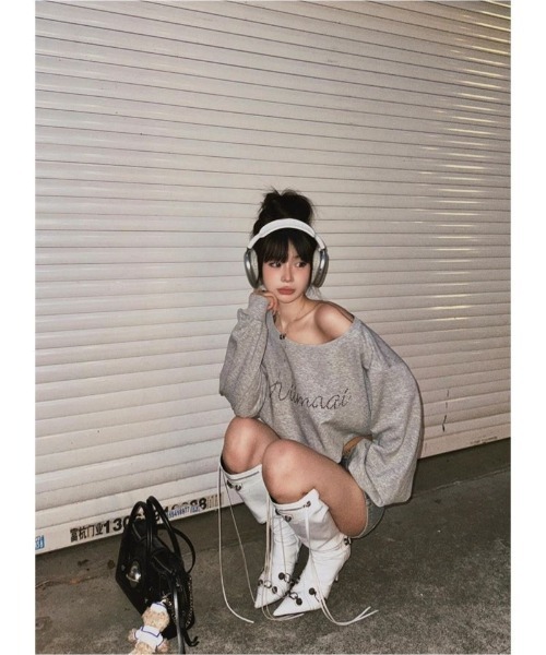 Ritzy(リッツィー)の「オフショルダー スウェット(Tシャツ/カットソー・レディース・グレー・M/L)」の12枚目の写真