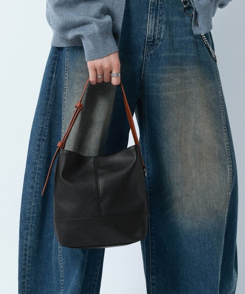 RAGEBLUE（レイジブルー）の「2WAY SWITCH MINI Synthetic Leather Hand Bag/ シンセティックレザーバッグ ミニショルダーバッグ（ハンドバッグ・メンズ・ブラック/ブラウン/ブラック系その他・FREE）」の17枚目の写真