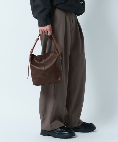 RAGEBLUE（レイジブルー）の「2WAY SWITCH MINI Synthetic Leather Hand Bag/ シンセティックレザーバッグ ミニショルダーバッグ（ハンドバッグ・メンズ・ブラック/ブラウン/ブラック系その他・FREE）」の12枚目の写真