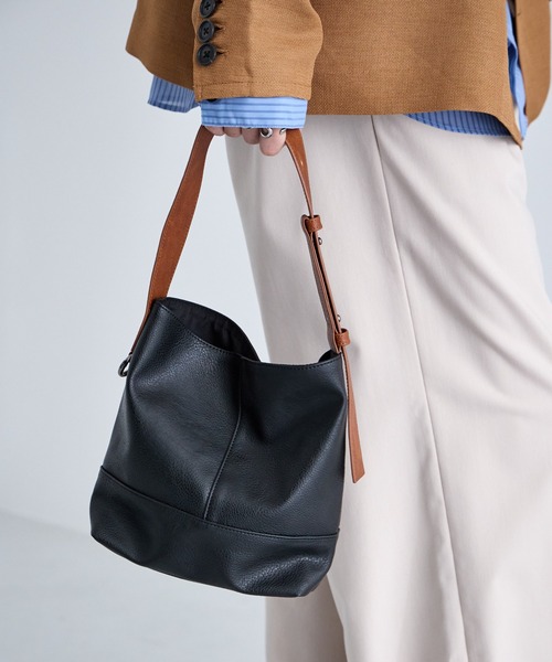 RAGEBLUE(レイジブルー)の「2WAY SWITCH MINI Synthetic Leather Hand Bag/ シンセティックレザーバッグ ミニショルダーバッグ(ハンドバッグ・メンズ・ブラック/ブラウン/ブラック系その他・FREE)」の22枚目の写真