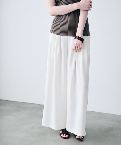 uncrave（アンクレイヴ）の「リネンライクツイル ワイドパンツ（その他パンツ・レディース・ベージュ系5/ダークブラウン系/ホワイト系/ネイビー系5・0/1/2）」の2枚目の写真