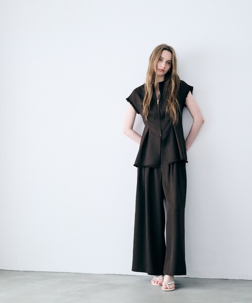 uncrave（アンクレイヴ）の「リネンライクツイル ワイドパンツ（その他パンツ・レディース・ベージュ系5/ダークブラウン系/ホワイト系/ネイビー系5・0/1/2）」の11枚目の写真
