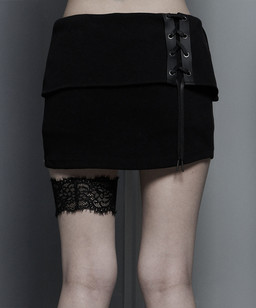 ETRE AU SOMMET(エトレオソメ)の「Lace-Up Mini Skirt Pants (Black)(スカート・レディース・ブラック・FREE)」の3枚目の写真