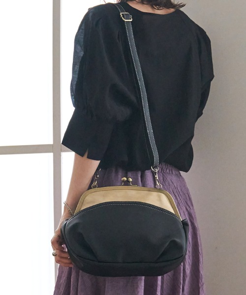 LIZDAYS(リズデイズ)の「がまぐちデザイン 2wayショルダーバッグ(ショルダーバッグ・レディース・マスタード/ブラック×ベージュ/ブラック/グレイッシュベージュ・FREE)」の3枚目の写真