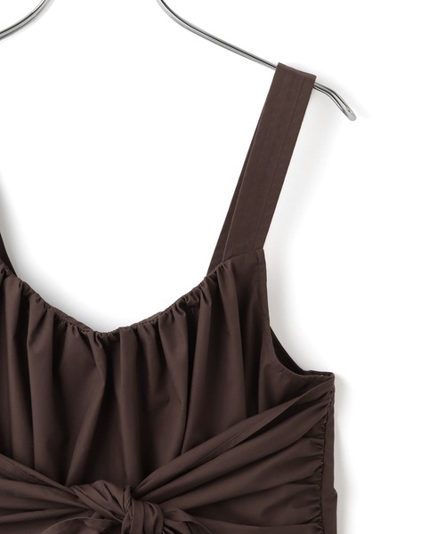 ADAM ET ROPE'（アダムエロペ）の「【WEB限定】ノットディテールキャミソール（キャミソール・レディース・ダークブラウン/オフホワイト/ブラック・FREE）」の6枚目の写真