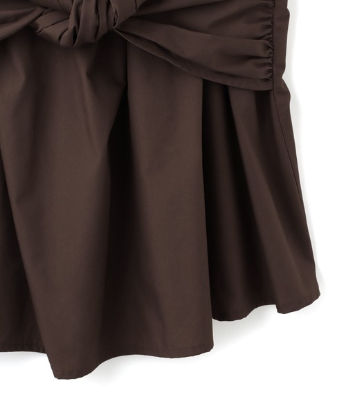 ADAM ET ROPE'（アダムエロペ）の「【WEB限定】ノットディテールキャミソール（キャミソール・レディース・ダークブラウン/オフホワイト/ブラック・FREE）」の7枚目の写真