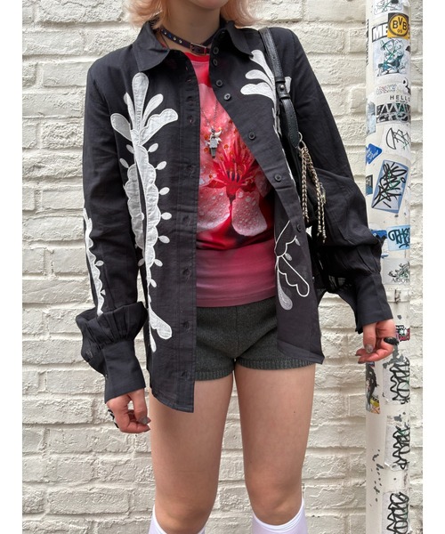 Desigual(デシグアル)の「エスニック刺繍ランタンスリーブシャツ(シャツ/ブラウス・レディース・ブラック・M/S/XS/XL/L)」の10枚目の写真