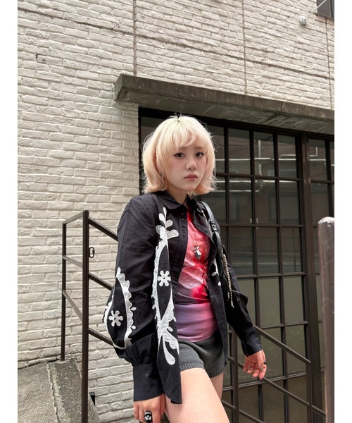 Desigual(デシグアル)の「エスニック刺繍ランタンスリーブシャツ(シャツ/ブラウス・レディース・ブラック・M/S/XS/XL/L)」の7枚目の写真