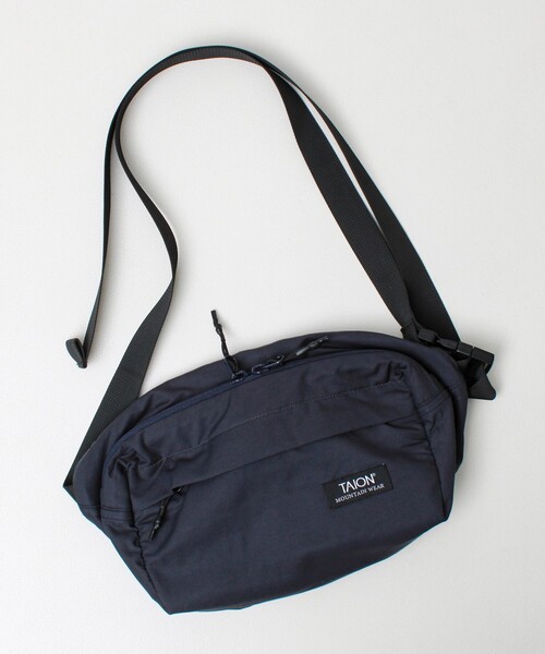 TAION(タイオン)の「【TAION / タイオン】MOUNTAIN WAIST POUCH(ショルダーバッグ・メンズ・オリーブ/ライトグレー/ネイビー/ブラック・FREE)」の6枚目の写真