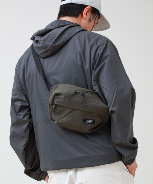 TAION(タイオン)の「【TAION / タイオン】MOUNTAIN WAIST POUCH(ショルダーバッグ・メンズ・オリーブ/ライトグレー/ネイビー/ブラック・FREE)」の14枚目の写真