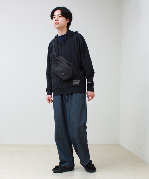 TAION(タイオン)の「【TAION / タイオン】MOUNTAIN WAIST POUCH(ショルダーバッグ・メンズ・オリーブ/ライトグレー/ネイビー/ブラック・FREE)」の16枚目の写真