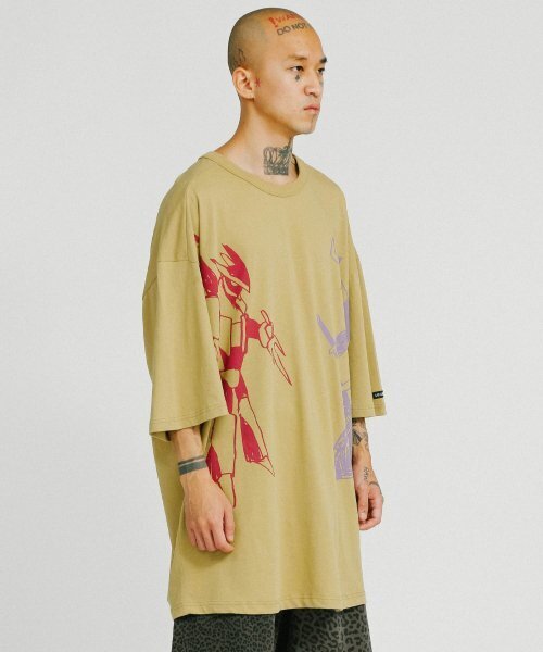 AJOBYAJO（アジョバイアジョ）の「Robots Duel Oversized T-Shirt [Mustard]（Tシャツ/カットソー・レディース・その他・LARGE/XL）」の6枚目の写真