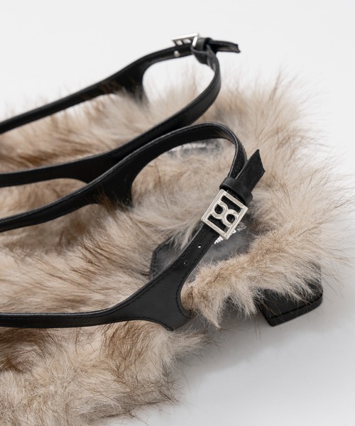 PRANK PROJECT（プランクプロジェクト）の「【2026Summer Pre-Order】ローヒールファートングサンダル / Low Heel Fur Thong Sandals（サンダル・レディース・グレー・36/37/38）」の9枚目の写真