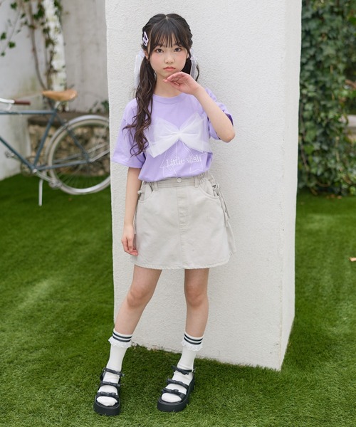 Amourire girl(アムリールガール)の「レースアップミニ丈デニムカーゴスカート(インナーパンツ付き)(スカート・キッズ・ピンク/グレー・160cm/150cm/140cm)」の3枚目の写真