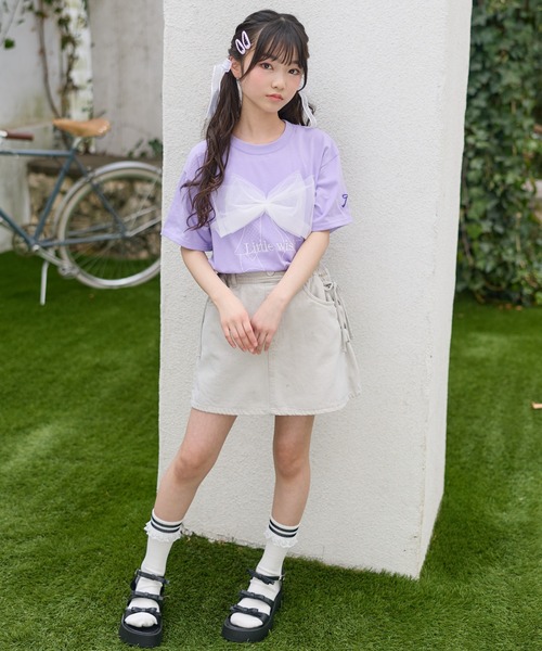 Amourire girl(アムリールガール)の「レースアップミニ丈デニムカーゴスカート(インナーパンツ付き)(スカート・キッズ・ピンク/グレー・160cm/150cm/140cm)」の4枚目の写真