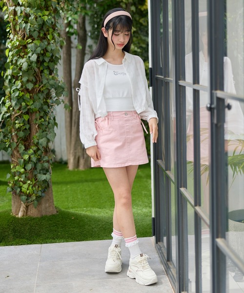 Amourire girl(アムリールガール)の「レースアップミニ丈デニムカーゴスカート(インナーパンツ付き)(スカート・キッズ・ピンク/グレー・160cm/150cm/140cm)」の15枚目の写真