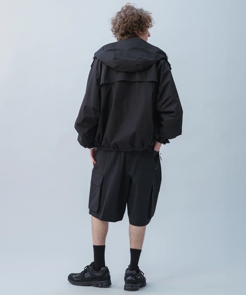 +phenix(プラスフェニックス)の「+phenix/プラスフェニックス/TECH WIDE CARGO SHORTS / テック ワイド カーゴショーツ(カーゴパンツ・メンズ・ブラック・L/M)」の8枚目の写真
