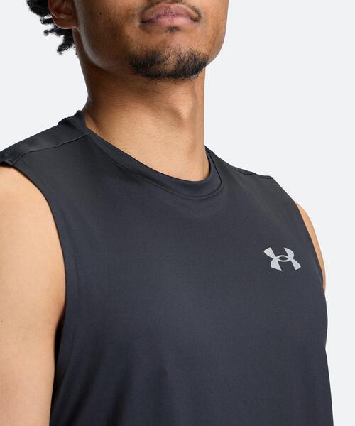 UNDER ARMOUR(アンダーアーマー)の「UAクール エリート スリーブレス シャツ(トレーニング/メンズ)(タンクトップ・メンズ・ブラック・L/M/XL/2XL/3XL/S)」の4枚目の写真