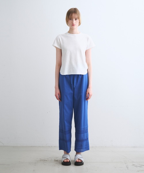 three dots(スリードッツ)の「オーガニックスラブ クルーネック(Tシャツ/カットソー・レディース・ブルー系その他/ホワイト/ピンク系その他/バーガンディー/イエロー系その他・M/S)」の8枚目の写真