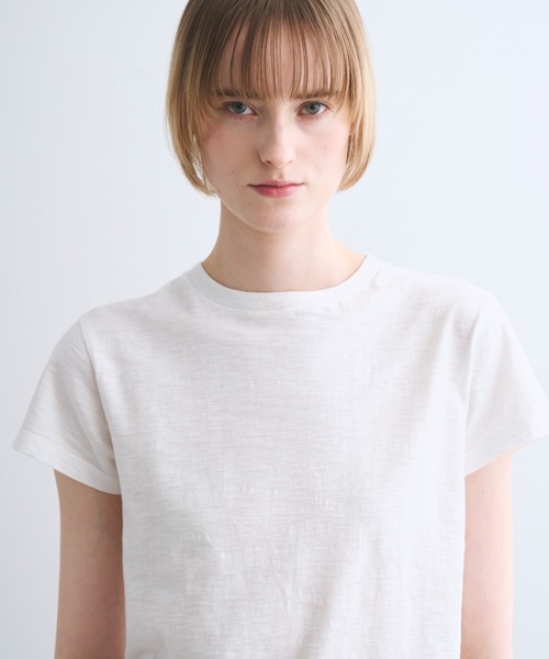 three dots(スリードッツ)の「オーガニックスラブ クルーネック(Tシャツ/カットソー・レディース・ブルー系その他/ホワイト/ピンク系その他/バーガンディー/イエロー系その他・M/S)」の11枚目の写真