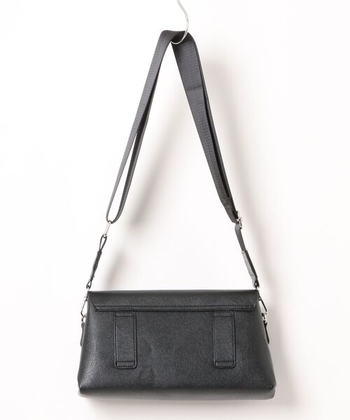 GORGE(ゴージ)の「《太ショルダー×フラップ》ショルダーバッグ/カジュアル/オールシーズン/全3色(ショルダーバッグ・レディース・グレー/アイボリー/ブラック・F)」の7枚目の写真