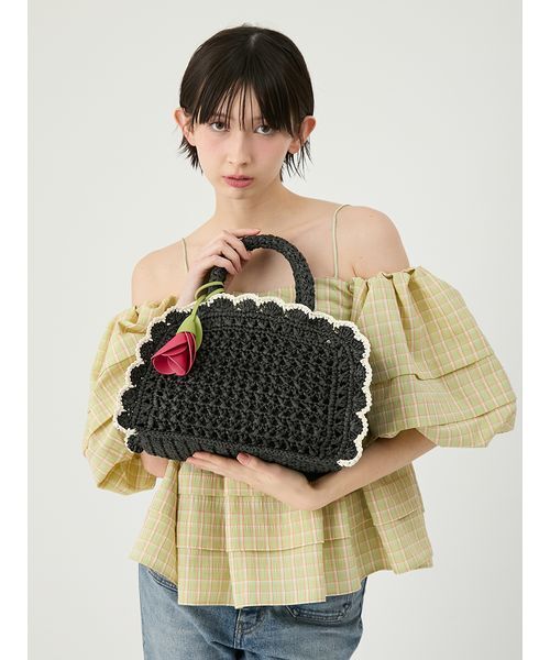 LILY BROWN（リリーブラウン）の「フラワーチャーム付きラッフルかごバッグ（かごバッグ・レディース・アイボリー/ブラック/ライトブルー・F）」の15枚目の写真