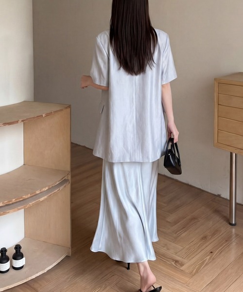 DRESS PLUS（ドレスプラス）の「シルクタッチジャケット スカートセットアップ（セットアップ・レディース・ラベンダー/ブルー/アイボリー・M/L）」の6枚目の写真