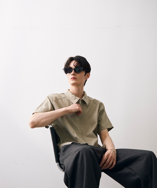 Shoowtime(ショウタイム)の「Cropped double zip shirt jacket / ショート丈ダブルジップシャツジャケット(シャツ/ブラウス・メンズ・カーキ/ブラック・MEDIUM/LARGE/X-LARGE)」の13枚目の写真
