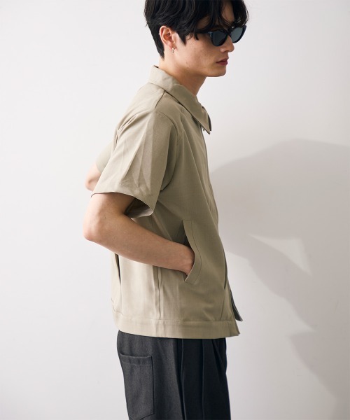 Shoowtime(ショウタイム)の「Cropped double zip shirt jacket / ショート丈ダブルジップシャツジャケット(シャツ/ブラウス・メンズ・カーキ/ブラック・MEDIUM/LARGE/X-LARGE)」の14枚目の写真