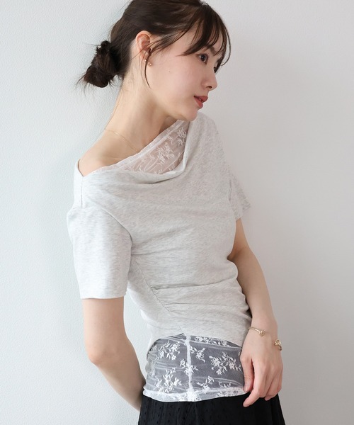BLUEEAST（ブルーイースト）の「レースドッキングドレープカットソー（Tシャツ/カットソー・レディース・ブルー/グレー/ベージュ/ブラック/チャコールグレー・MEDIUM）」の3枚目の写真