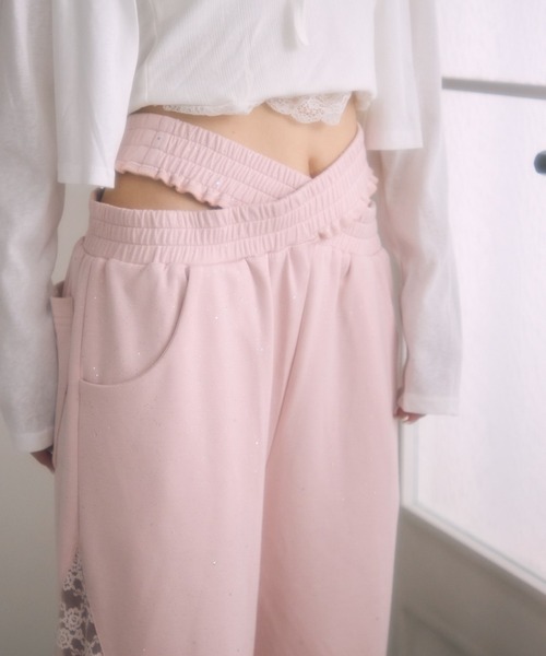 TITTY&CO.(ティティーアンドコー)の「ラメウエストレースクロスパンツ(スウェットパンツ・レディース・グレー/ブラック/ピンク・X-SMALL/MEDIUM/SMALL)」の7枚目の写真