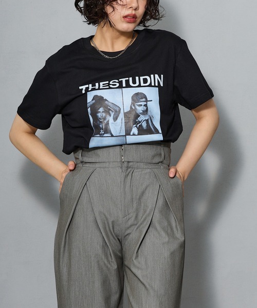aremoi(アレモイ)の「フォトコラージュ グラフィックプリントTシャツ(Tシャツ/カットソー・レディース・ブラック/ホワイト/グレー・LARGE/MEDIUM/SMALL)」の21枚目の写真