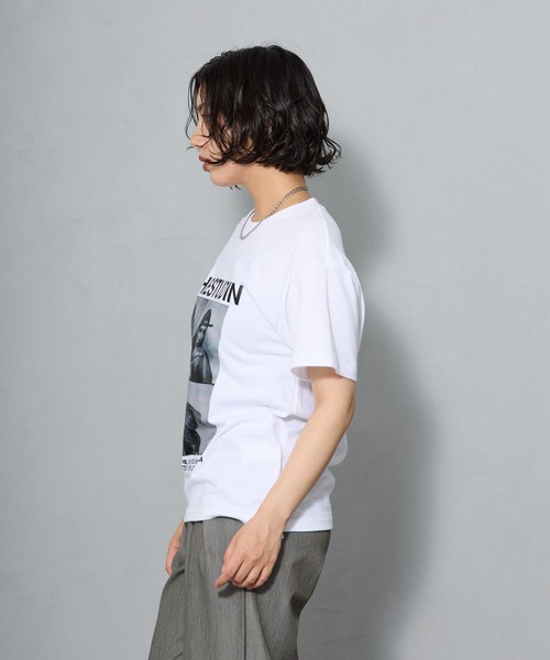 aremoi(アレモイ)の「フォトコラージュ グラフィックプリントTシャツ(Tシャツ/カットソー・レディース・ブラック/ホワイト/グレー・LARGE/MEDIUM/SMALL)」の13枚目の写真