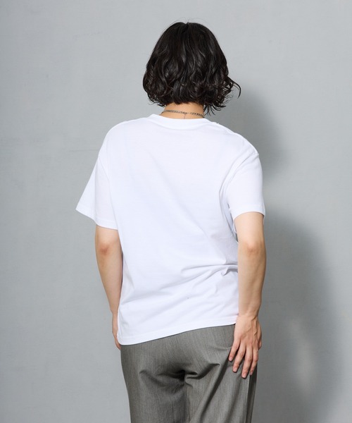 aremoi(アレモイ)の「フォトコラージュ グラフィックプリントTシャツ(Tシャツ/カットソー・レディース・ブラック/ホワイト/グレー・LARGE/MEDIUM/SMALL)」の16枚目の写真