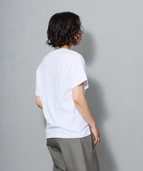 aremoi(アレモイ)の「フォトコラージュ グラフィックプリントTシャツ(Tシャツ/カットソー・レディース・ブラック/ホワイト/グレー・LARGE/MEDIUM/SMALL)」の18枚目の写真