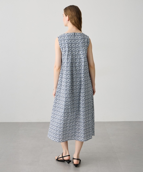 LE SOUK HOLIDAY(ルスークホリデー)の「【Liberty】リバティボートネックワンピース(ワンピース・レディース・ネイビー/オフホワイト・M/L)」の9枚目の写真