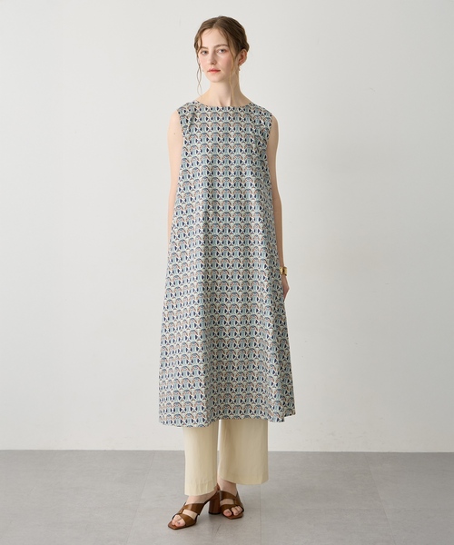 LE SOUK HOLIDAY(ルスークホリデー)の「【Liberty】リバティボートネックワンピース(ワンピース・レディース・ネイビー/オフホワイト・M/L)」の13枚目の写真