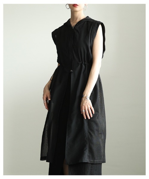 Sawa a la mode(サワアラモード)の「ローン×メッシュフーディーロングジレ(その他アウター・レディース・ベージュ/ブラック・FREE)」の15枚目の写真