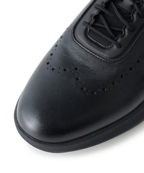 MEN'S BIGI(メンズビギ)の「COLE HAAN Original Grand Neo Arc Quick-On Wingtip Oxfords(スニーカー・メンズ・ブラック・01/02)」の9枚目の写真