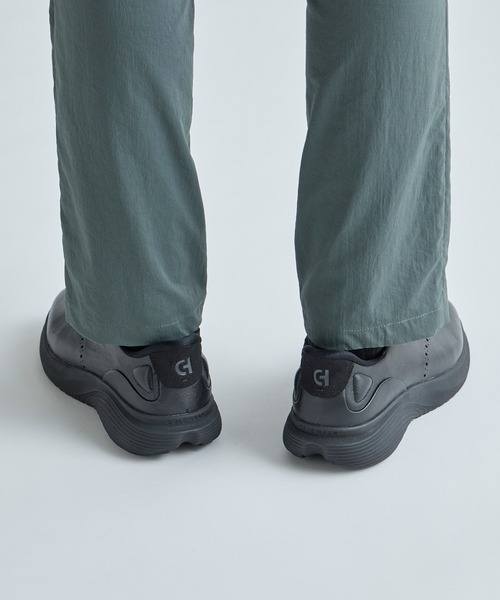 MEN'S BIGI(メンズビギ)の「COLE HAAN Original Grand Neo Arc Quick-On Wingtip Oxfords(スニーカー・メンズ・ブラック・01/02)」の3枚目の写真