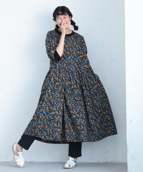soulberry（ソウルベリー）の「私の野に咲くワンピース（シャツワンピース・レディース・ブラック・LL/L/M/4L/3L）」の6枚目の写真