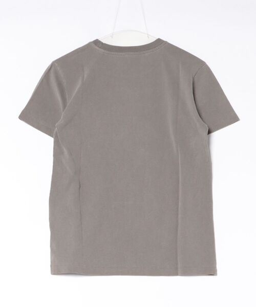 A.P.C.(アーペーセー)の「T-SHIRT GABBY(Tシャツ/カットソー・メンズ・グレー系その他/オフホワイト・XS/XL/L/M/S/XXS)」の3枚目の写真