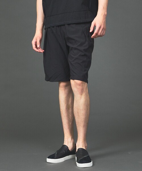 5351 POUR LES HOMMES(ゴーサンゴーイチプールオム)の「【セットアップ対応】セルロース ナイロン 2タック ショートパンツ(その他パンツ・メンズ・ブラック/グレー・46/44/48/50)」の4枚目の写真