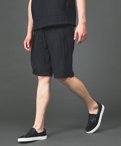 5351 POUR LES HOMMES(ゴーサンゴーイチプールオム)の「【セットアップ対応】セルロース ナイロン 2タック ショートパンツ(その他パンツ・メンズ・ブラック/グレー・46/44/48/50)」の6枚目の写真
