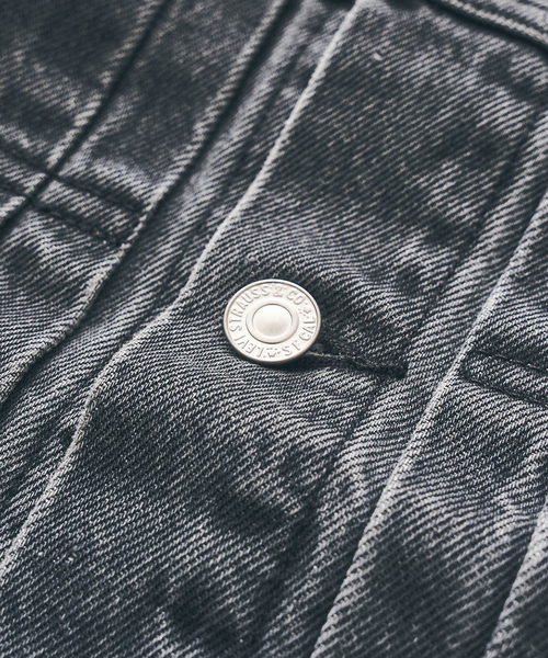 Levi's(リーバイス)の「Levi’s(リーバイス) 別注 2nd Type トラッカー ジャケット(デニムジャケット・メンズ・チャコールグレー・SMALL/MEDIUM/LARGE/X-LARGE/XX-LARGE/X-SMALL)」の21枚目の写真