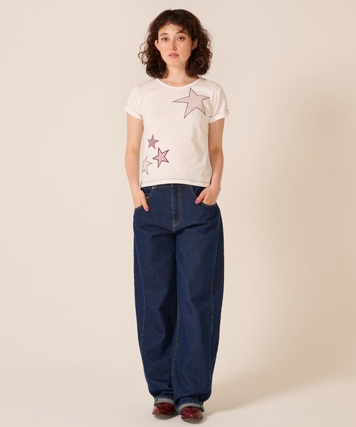 TINA：JOJUN（ティーナジョジュン）の「ルーズフィット カーブ デニムパンツ TINA：JOJUN（その他パンツ・レディース・サックスブルー/インディゴブルー・S/M）」の2枚目の写真