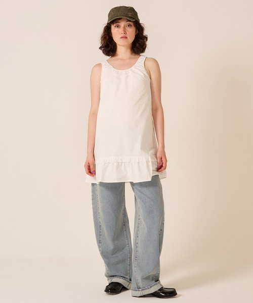 TINA：JOJUN（ティーナジョジュン）の「ルーズフィット カーブ デニムパンツ TINA：JOJUN（その他パンツ・レディース・サックスブルー/インディゴブルー・S/M）」の7枚目の写真