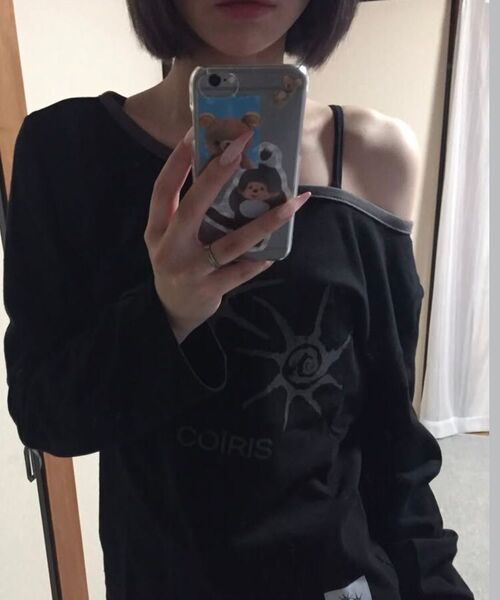 COIRIS(コイリス)の「ソルナ ワンショルダー配色長袖Tシャツ (2カラー)(Tシャツ/カットソー・レディース・ブラック/ダークグレー・FREE)」の18枚目の写真