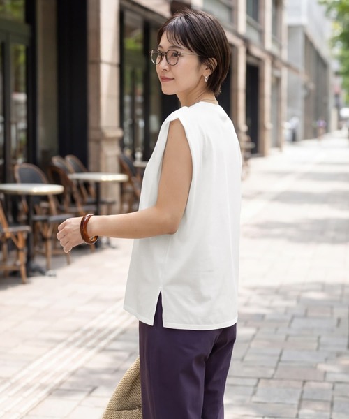 STYLE DELI(スタイルデリ)の「接触冷感Wタックカットソートップス(Tシャツ/カットソー・レディース・ブラック/イエロー/ホワイト・FREE)」の5枚目の写真